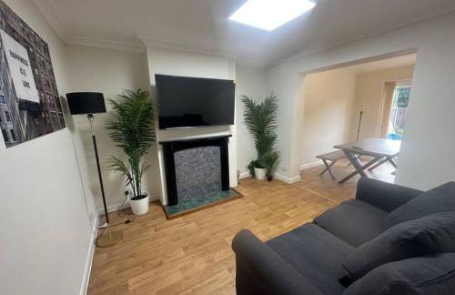 5 Bedroom house in DA7 - Foto 4