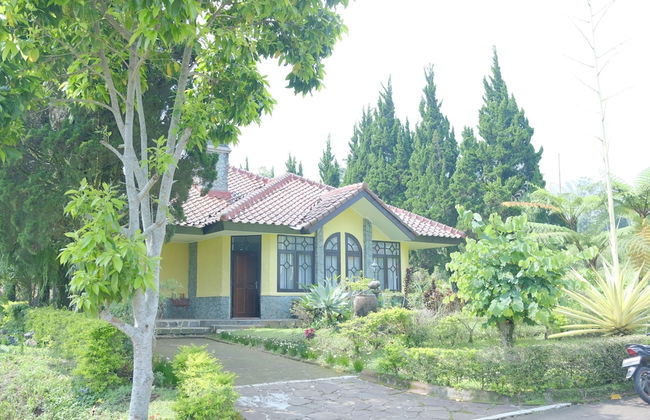 Villa ChavaMinerva Hanni Ciater with Pool - Foto 20