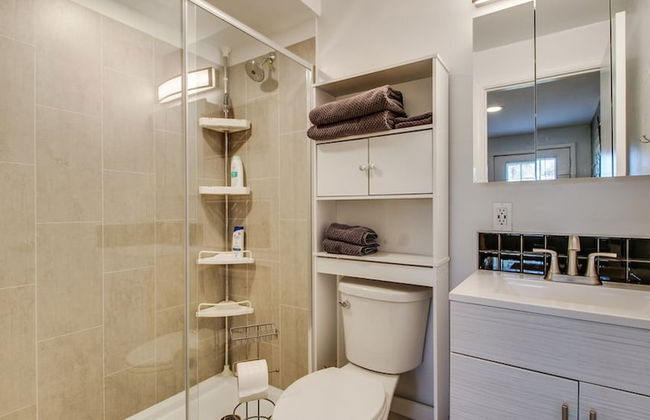 Charming Mid Town Guest House W/private Patio! - Foto 15