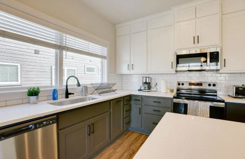 Less Than 1 Mi to Texas AandM Group Getaway with Balcony! - Photo 5