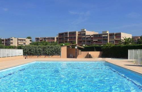 Studio coin nuit avec terrasse et parking privatif à Bormes-les-Mimosas - FR-1-251-900 - Foto 10