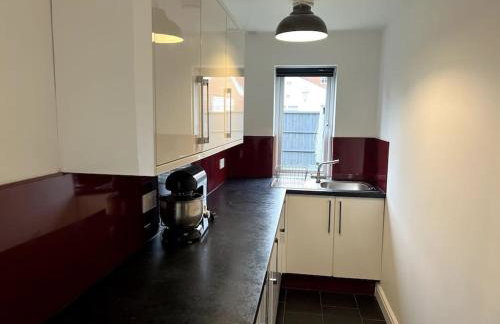 Large 5 Bedroom House Sleeps 10 Ideal for Contractors - Foto 28