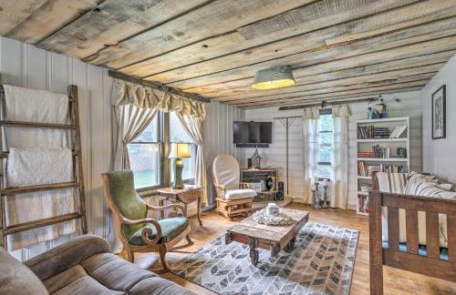 Eclectic Ladysmith Hideaway Hike and Hunt! - Foto 1