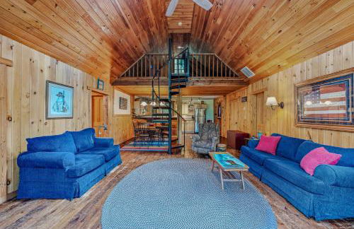 Seventh Heaven - Hot Tub, Pet Friendly, Grill, Wifi, Deck, Covered Porch, Family Friendly, Kid's Loft, King Bed - Foto 12