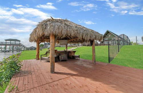 Luxury Waterfront Home Family and Pet Friendly Near Surfside Beach 11 Mins - Foto 70