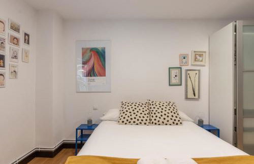 Tranquilo con Wifi y cercano al metro - Foto 8