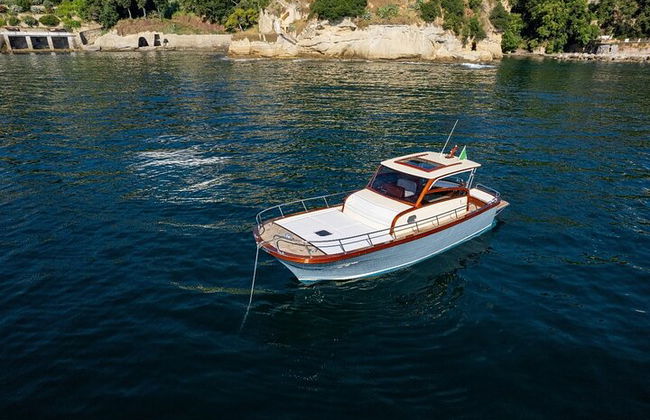 Excursión privada de un día en barco a Isquia y Procida - Escape exclusivo - Foto 3