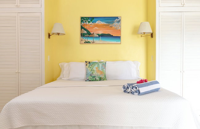 Fort Recovery Beachfront Villa & Suites Hotel - Photo 32