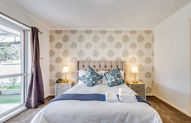 StayAU 4BR Lakeside Retreat in Seabrook - Foto 8