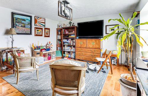 Near Trails, Parks and Orchards Germantown Retreat - Foto 1