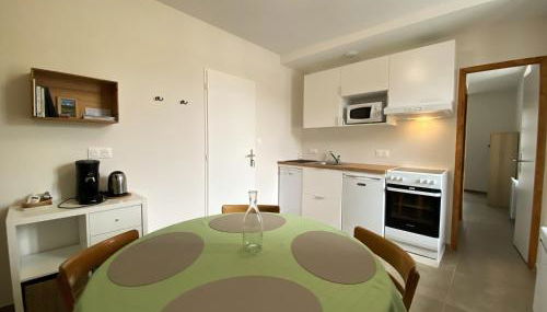 Le Pied de Ville Morgon - Photo 4, stove, dishwasher