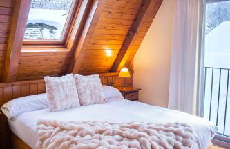 Baqueira Cozy & Spacious Home in Unha, Mountain Views, Near Ski Slopes - Foto 1