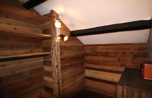 Chalet le Chantelevent for 24 Guests - Slope Views, Pool & Jacuzzi - Foto 17