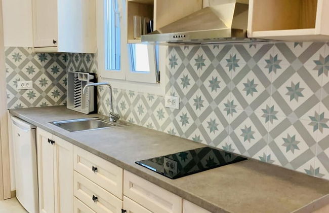 SUN Studio 5 - Close TO 180 Sunset BAR - Photo 11