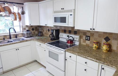 Perfecto Mundo 3, Orlando Area 5BR-2BA-Outdoor Pool-Jacuzzi-Billiard - Foto 11