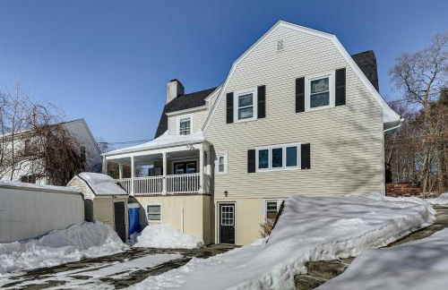 Walk to DW Field Park! Spacious Home with Deck - Foto 28