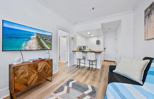 Chic 1BR Pineapple Pad Near Ocean and Pool - Foto 13