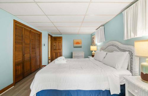 Great location with Water Views - Foto 14