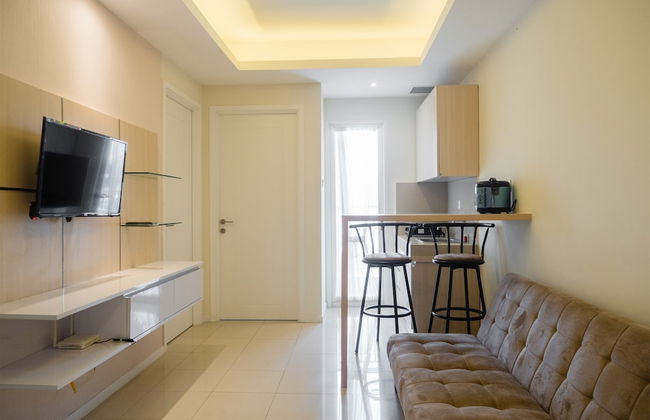 Compact 2BR with Sofa Bed at Parahyangan Residence - Foto 1