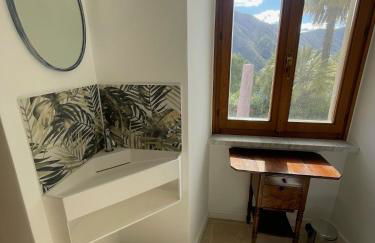 Historic villa with magnificent lake views - Foto 28