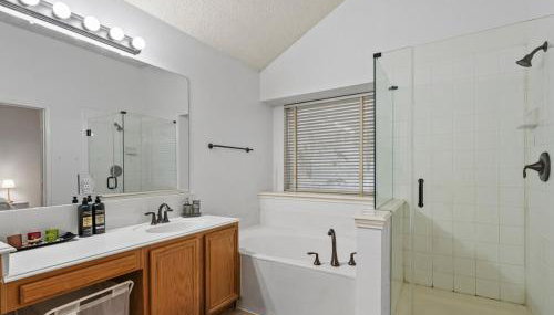 The Blue Door Oasis 4BR 2 BATH with 6 Beds Frisco with Arcade, Games, Office - Photo 3