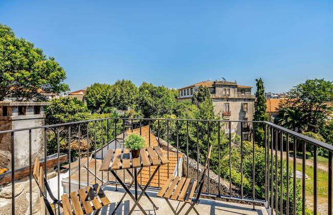Porto Downtown Studio with Balcony - Foto 17