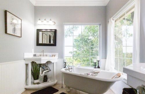 Whimsical Lake House - Foto 36