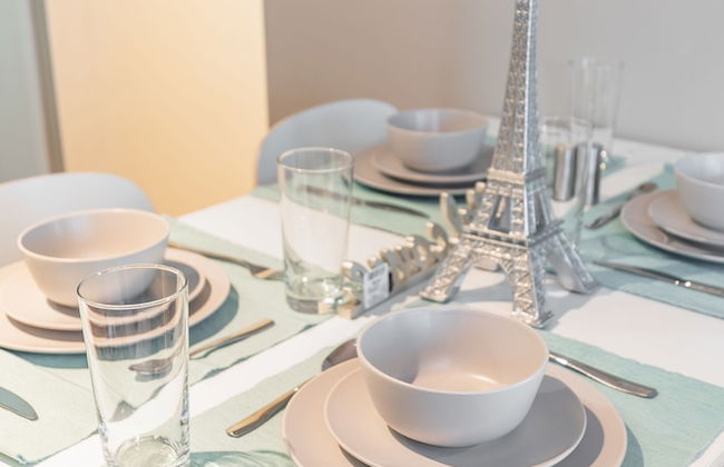 Stylish Suite in Downtown Toronto - Photo 11