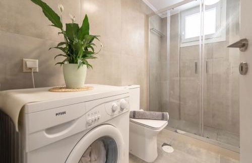 Casa EleMar Villa with Private Yard - Photo 37