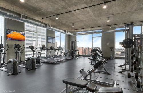 Jeffjack Heated Pool Penthouse in Chicago's West Loop - Photo 8