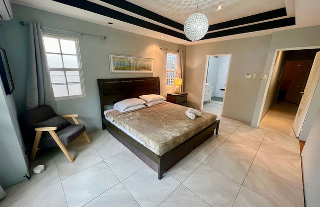 Pool and Jacuzzi Vacation Home - Foto 23