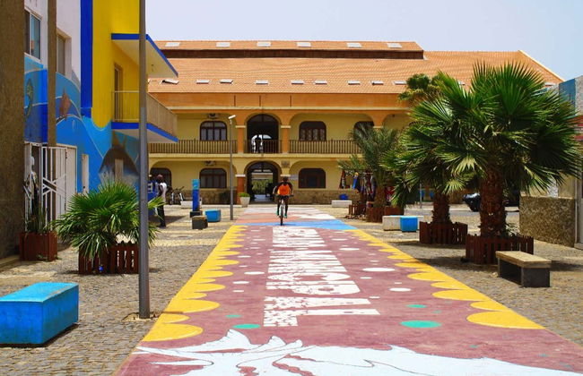 Tour of Santa Maria - Photo 3