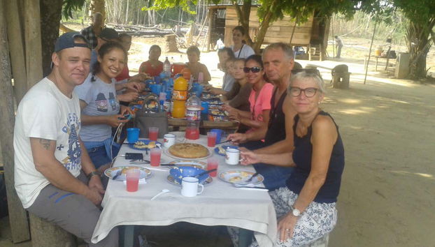 Almorzando durante la excursión