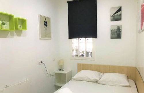 Best refuge in Barcelona - Photo 22