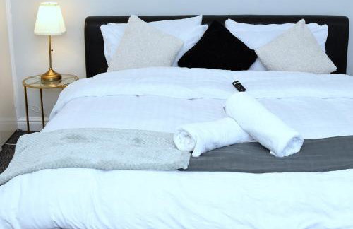 Tranquil Stays at 3 bedroom House in Dagenham - Foto 27