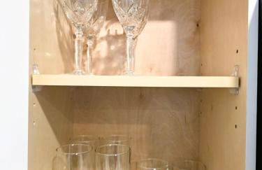 Luxe Suite - Comfort - King Bed and Free Parking - Foto 18