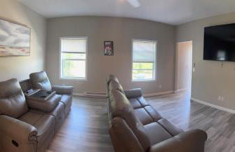 Escape to Luxury in the Poconos Your Year-Round Family Retreat - Foto 22