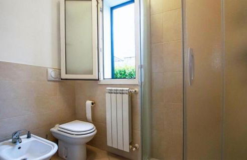 2 Bedroom Cozy Home In Cisano Sul Neva - Foto 18