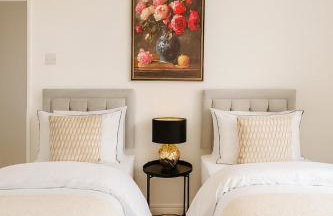 Kempston Home Sleeps 7-9 Long Stays Parking - Foto 2