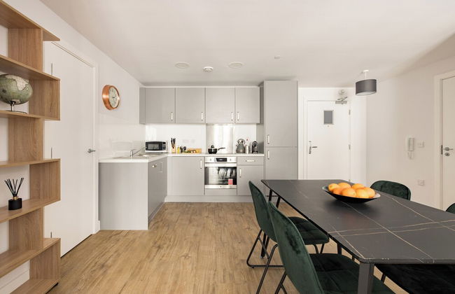 Birmingham Centre by Charles Hope - Foto 20