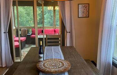 Gorgeous cabin 3bdrm/3bth, hot tub, fireplace, kid/pet friendly - Foto 37