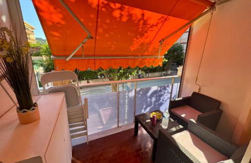 Charmant studio à 2 pas de la mer et du train - Foto 15