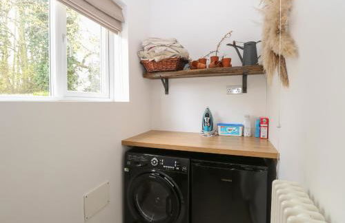 The Lodge - Photo 29