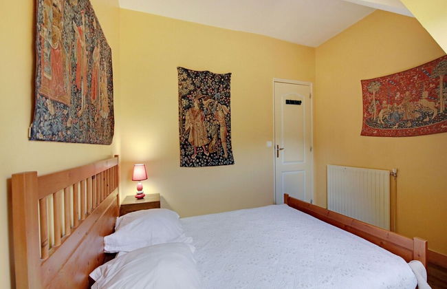 Charming Holiday Home in Raizeux Near Forest - Foto 7