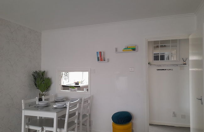 Whole Apartment With Balcony, Breakfast & Parking - Foto 23
