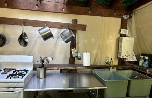 Private Glamping Getaway in the Redwoods near Santa Cruz, California - Foto 67