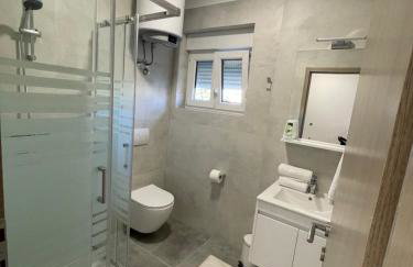 Modern Studio Apartment Tome with Terrace, Free Parking & Wi-Fi, Zadar - Foto 12