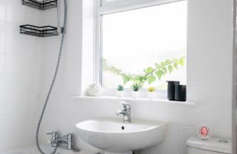 Bright 2-Bed Flat with Skylight attic Room - Foto 11