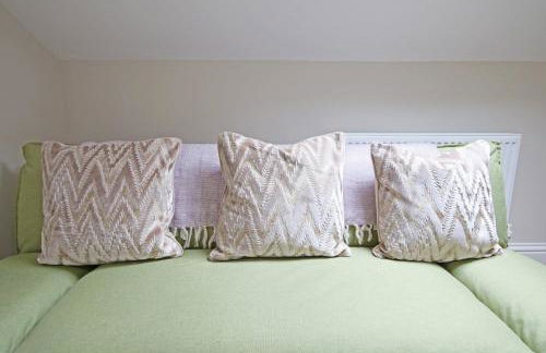 Apartment 11 Bluebridge with Free Parking - Photo 65