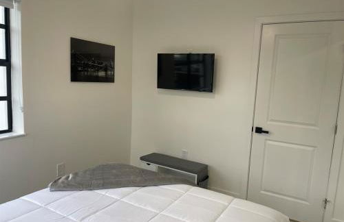 Transit-Friendly Flamingo Park Hideaway - Foto 8